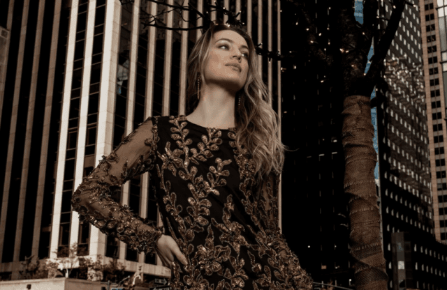 Shimmering Statements: Donna Leah Designs Inspired by the Golden Globes 2024 cover picture