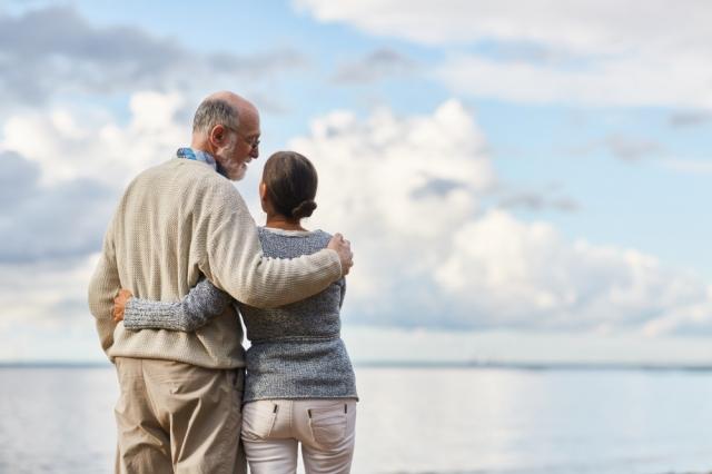 4 Top Tips to Enjoy Your Golden Years cover picture