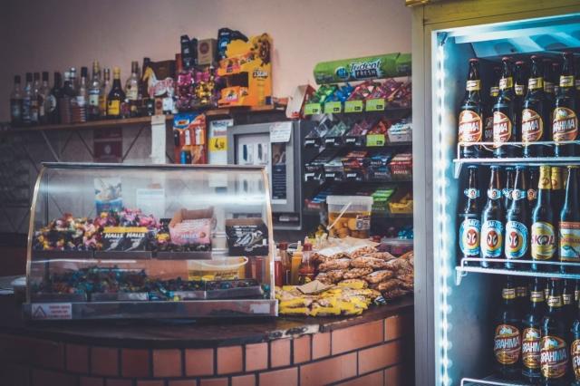 Elevate Your Business with Energy-Efficient Display Fridges: A Guide to Choosing the Right Fit cover picture