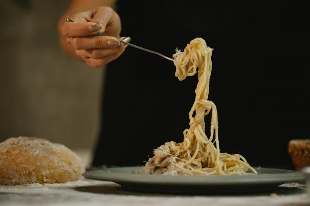 The Skinny on Carbs and Why You Should Eat Them cover picture