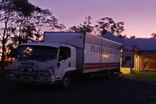 The Interstate Removal Checklist for Long-Distance Moves cover picture