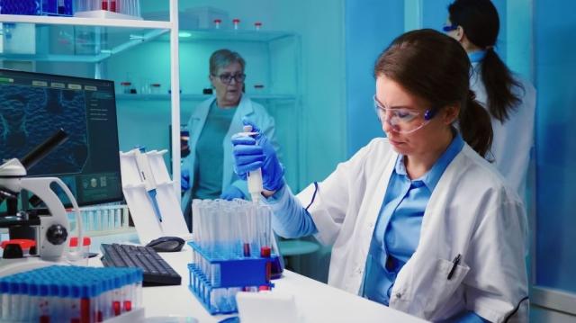 What You Need to Know About Pharmacy Courses in UK! cover picture