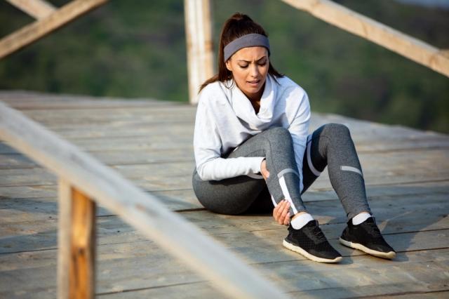 How To Stay Positive While Recovering From An Injury cover picture