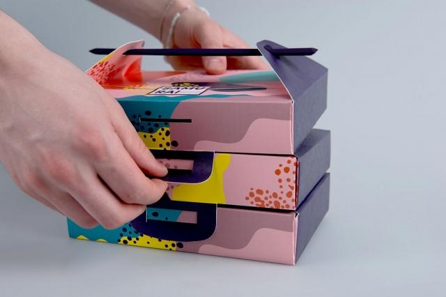 Decoding The Benefits of Custom Printed Packaging in E-Commerce cover picture