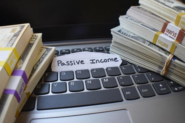Transforming $500 into a $5,000 Monthly Passive Income Stream: My Journey cover picture