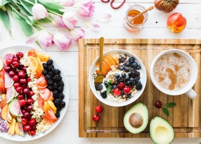 Slimming foods; what are the best to choose for weight loss? cover picture