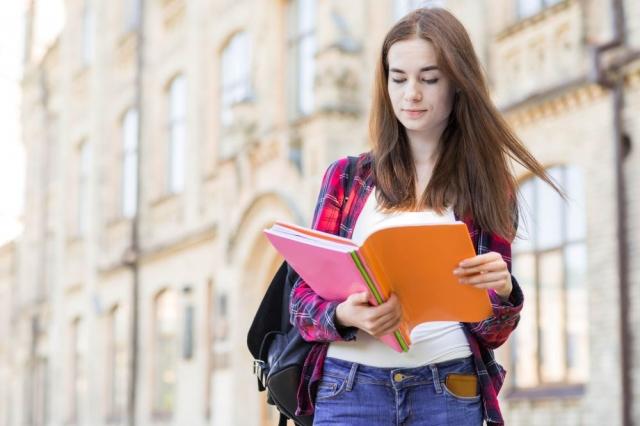 Know about Bangor University to Study in the UK! cover picture