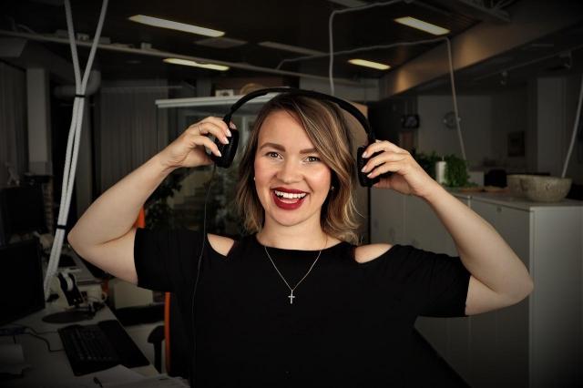Podcast Marketing: 10 Best Strategies to Promote Your Podcast cover picture
