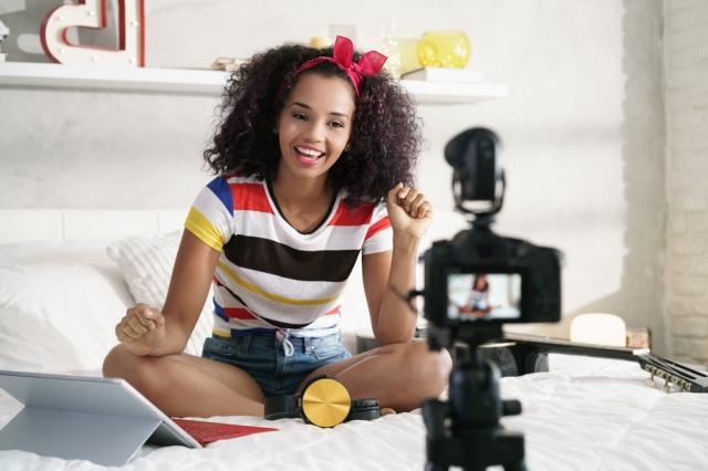 Top Ways to Engage with Your Fans cover picture