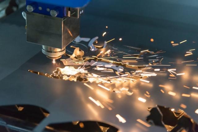 Fiber Laser Engraver: Revolutionizing Precision and Efficiency in Engraving cover picture