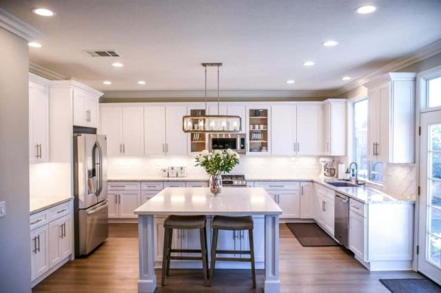 Things to Consider When Choosing Kitchen Cabinets cover picture