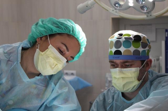 Can You Pursue A Career in Healthcare Through an Online Degree? cover picture