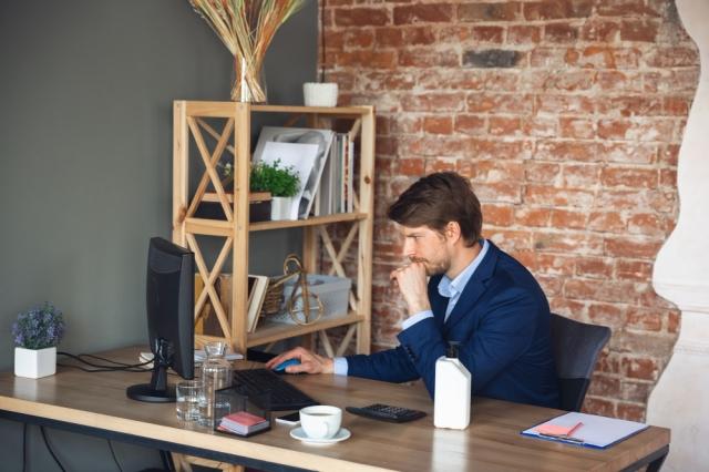 How small businesses can manage their taxes more effectively cover picture
