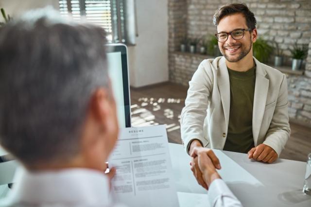 Effective Tips For Finding A New Job cover picture