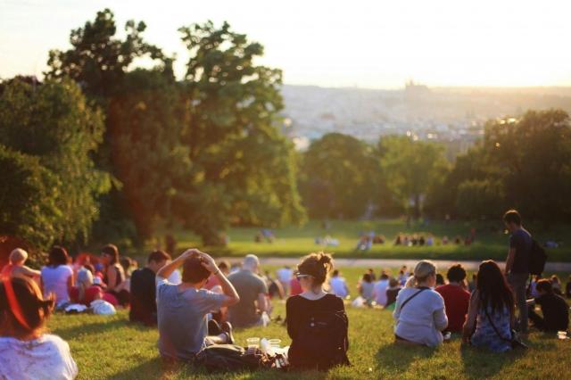 10 Ways to Rediscover and Expand Your Identity in Times of Community Chaos cover picture