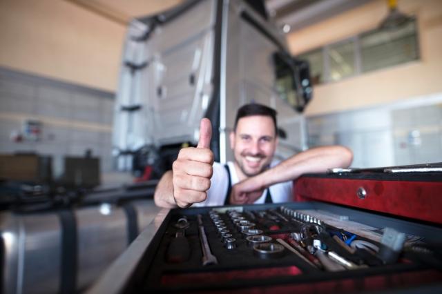 A Step-by-Step Guide to Your Perfect Garage Workshop cover picture