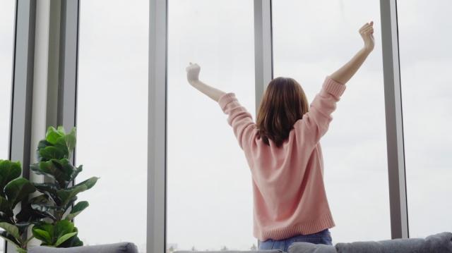 The Power of Positive Thinking: How to Feel Good About Yourself cover picture