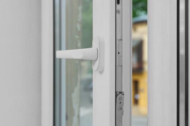 Enhancing Natural Light: Installing Wood Casement Windows in Your Home cover picture