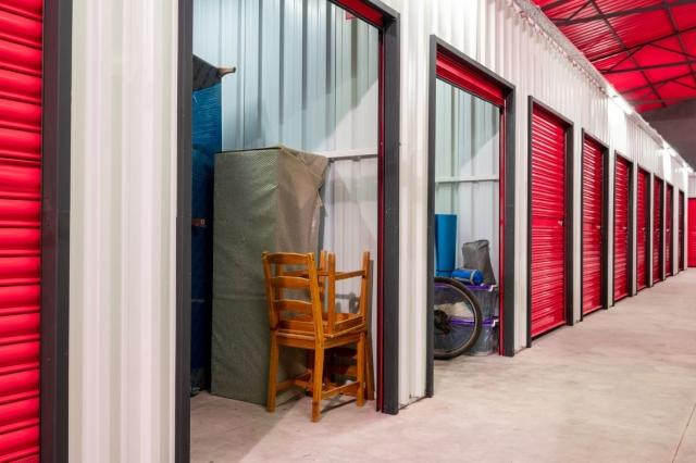 Understanding the Benefits of Renting a Self-Storage Unit cover picture
