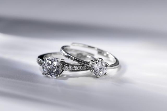 Ingleton's Ingenuity: Manchester's Ingenious Engagement Rings cover picture