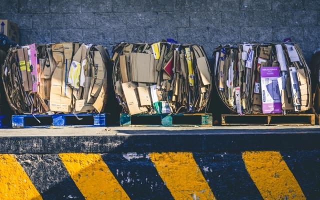 The circular economy; an economy that creates social value, economic and envi-ronmental cover picture