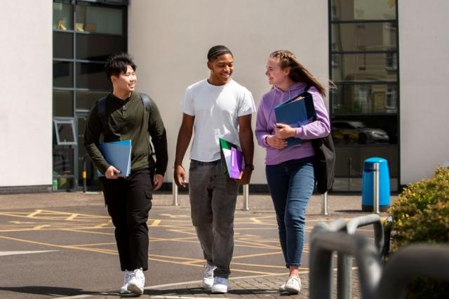 Moving from Nigeria to the UK on a study visa! cover picture