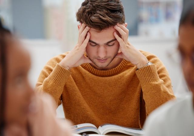How To Reduce Anxiety During College Application Season cover picture