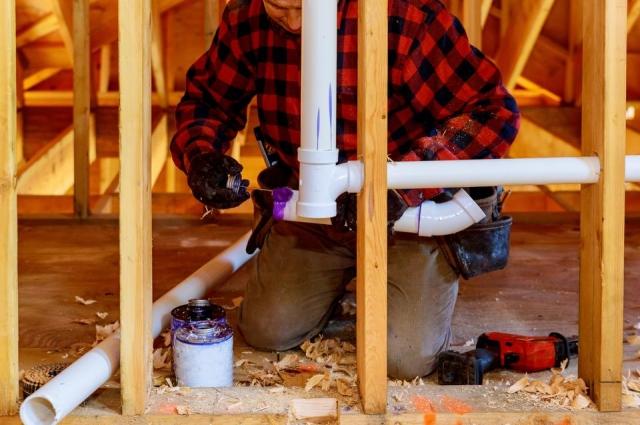 Why choose trenchless pipe replacement despite the higher cost? cover picture