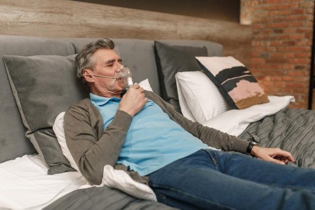CPAP Auto And Fixed: Which One Is Better? cover picture