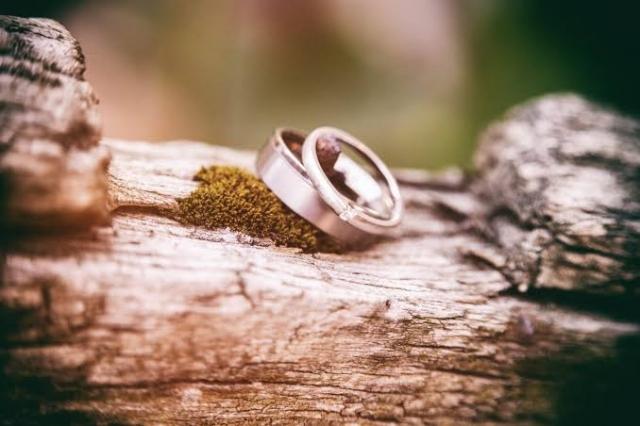 Whispers of Whimsy: Playful Touches in London's Engagement Rings cover picture