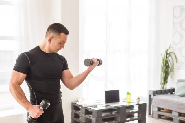The Effectiveness of Protein Supplements in Enhancing Muscle Growth and Recovery cover picture