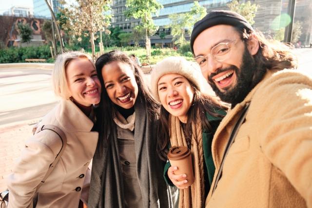Tips for Planning a Fun Trip With Friends cover picture