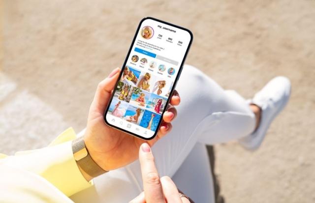 Instagram Search Without Account: A How-to Guide cover picture