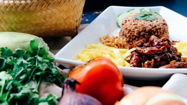 How to prepare rice with vegetables? cover picture