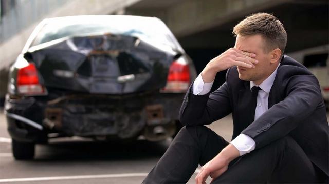 Which Factors Should You Consider Before Hiring an Oklahoma City Automobile Collision Lawyer? cover picture