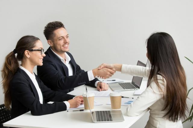 Feeling fulfilled at work – 6 Tips to find a job where you thrive cover picture