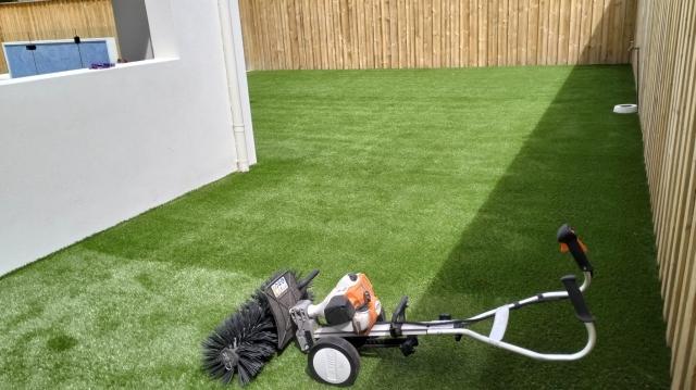 sydney artificial grass is great for parties cover picture
