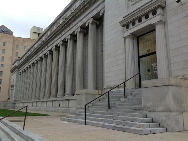Understanding Your Case with a Reliable Criminal Defense Law Firm cover picture