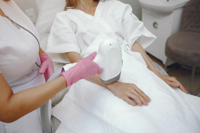 The Ultimate Guide to Laser Hair Removal: Everything You Need to Know cover picture