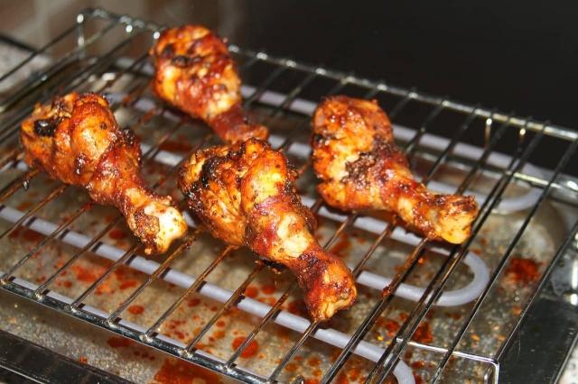 Chicken thighs recipes; tricks and tips to cook chicken thighs cover picture