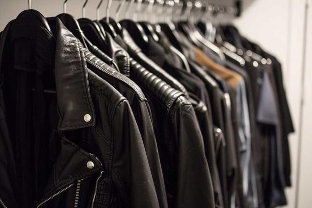 How to Start a Successful Women's Clothing Boutique with Wholesale Purchases cover picture
