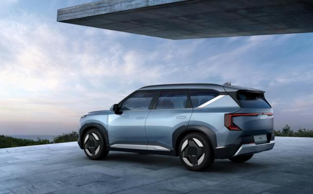 How an Electric Vehicle Can Impact Your Life Positively cover picture