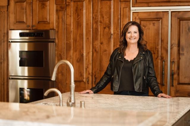 Why Germantown, WI is Ideal for Luxury Apartment Buyers and Sellers cover picture