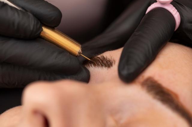 5 Things to Know Before Getting Microblading cover picture