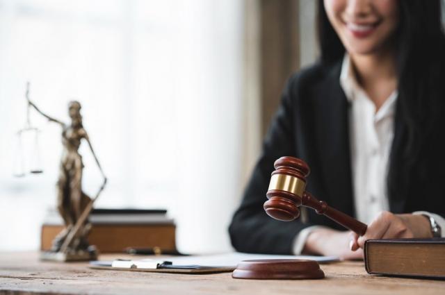 How to Choose the Right Atlanta Personal Injury Lawyer for Your Case cover picture