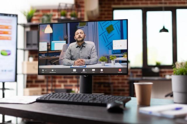 How to Slow Down a Video on Windows 11? Here’re 3 Quick Ways cover picture