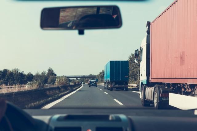 4 Tips for Staying Safe When Sharing the Road With Big Trucks cover picture