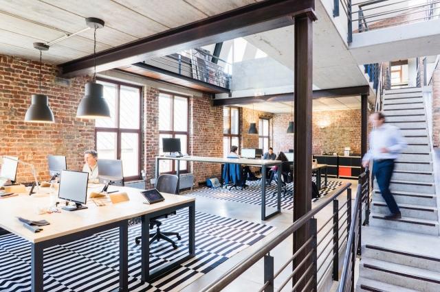 Purchasing Multifunctional Desks and Relevant Office Furniture Melbourne cover picture
