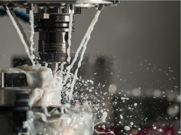 Sustainable Manufacturing: How CNC Machining is Reducing Waste cover picture