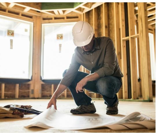 Do You Need a General Contractor For Your Retail Project? Read This First cover picture